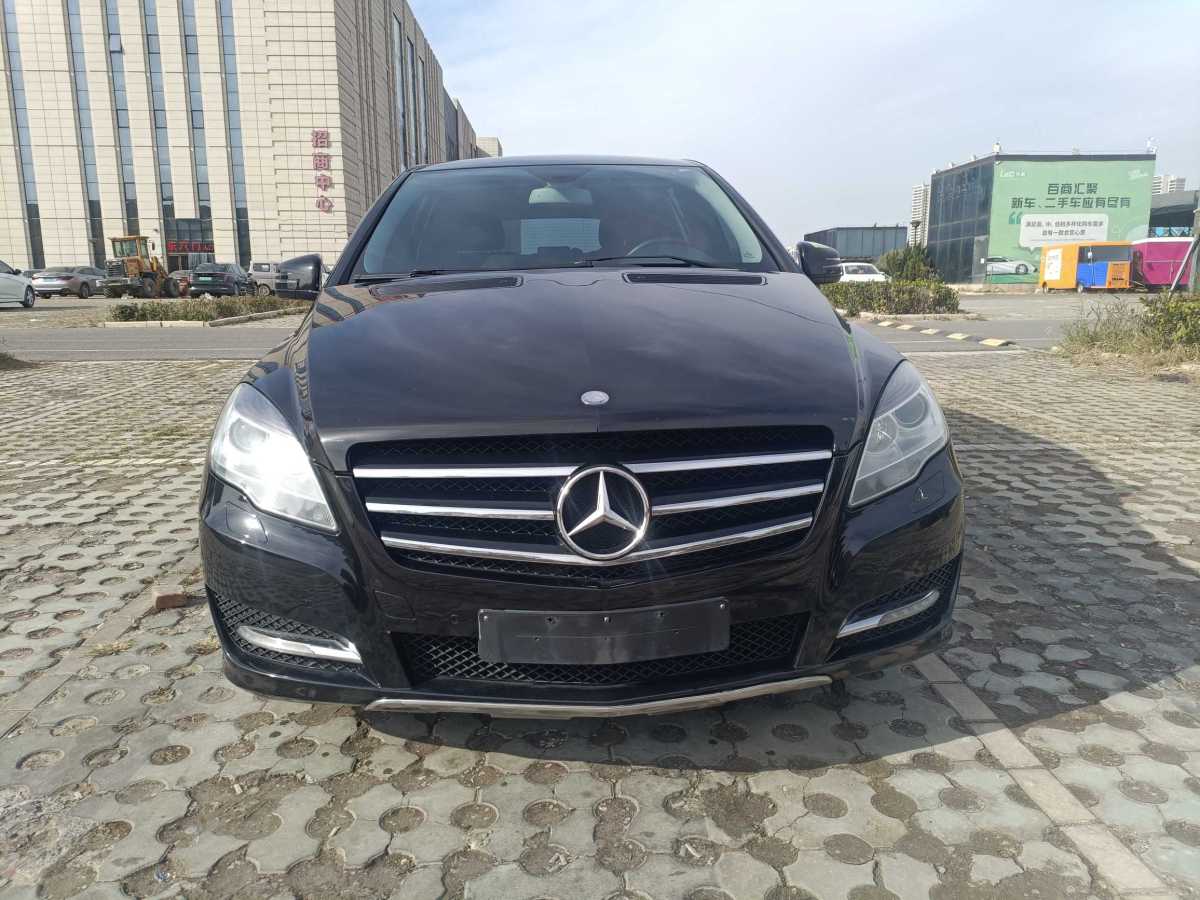 奔馳 奔馳R級  2014款 R 320 4MATIC 商務(wù)型圖片