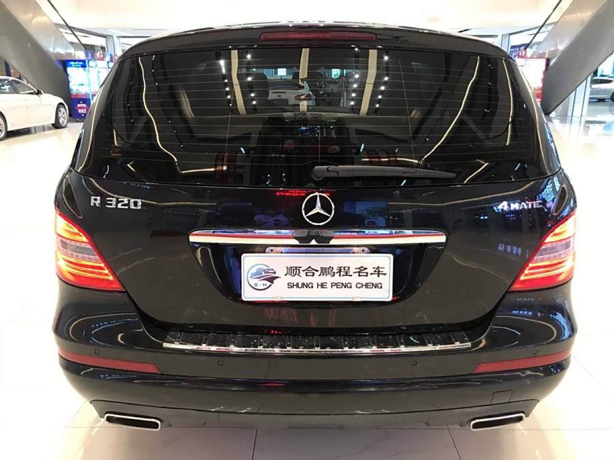 2015年4月奔馳 奔馳R級  2014款 R 320 4MATIC 豪華型