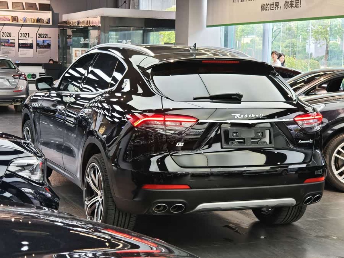 瑪莎拉蒂 Levante  2021款 3.0T 標(biāo)準(zhǔn)版圖片