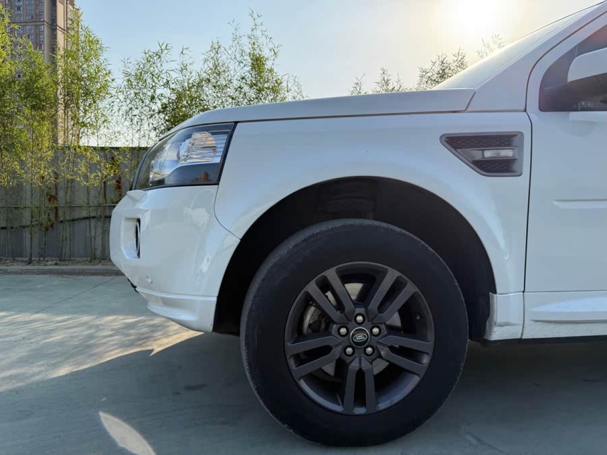 路虎 神行者2  2015款 2.0T Si4 XS典藏版圖片