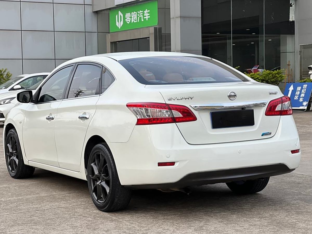 日產(chǎn) 軒逸  2012款 1.6XL CVT豪華版圖片