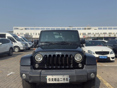 2015年3月 Jeep 牧馬人(進(jìn)口) 3.0L Sahara 四門版圖片