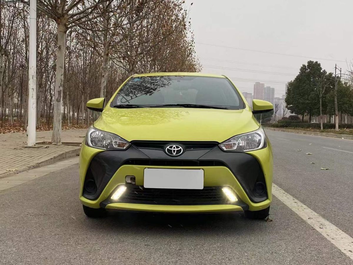 豐田 yaris l 致炫 2018款 1.5e cvt冠軍限量版圖片