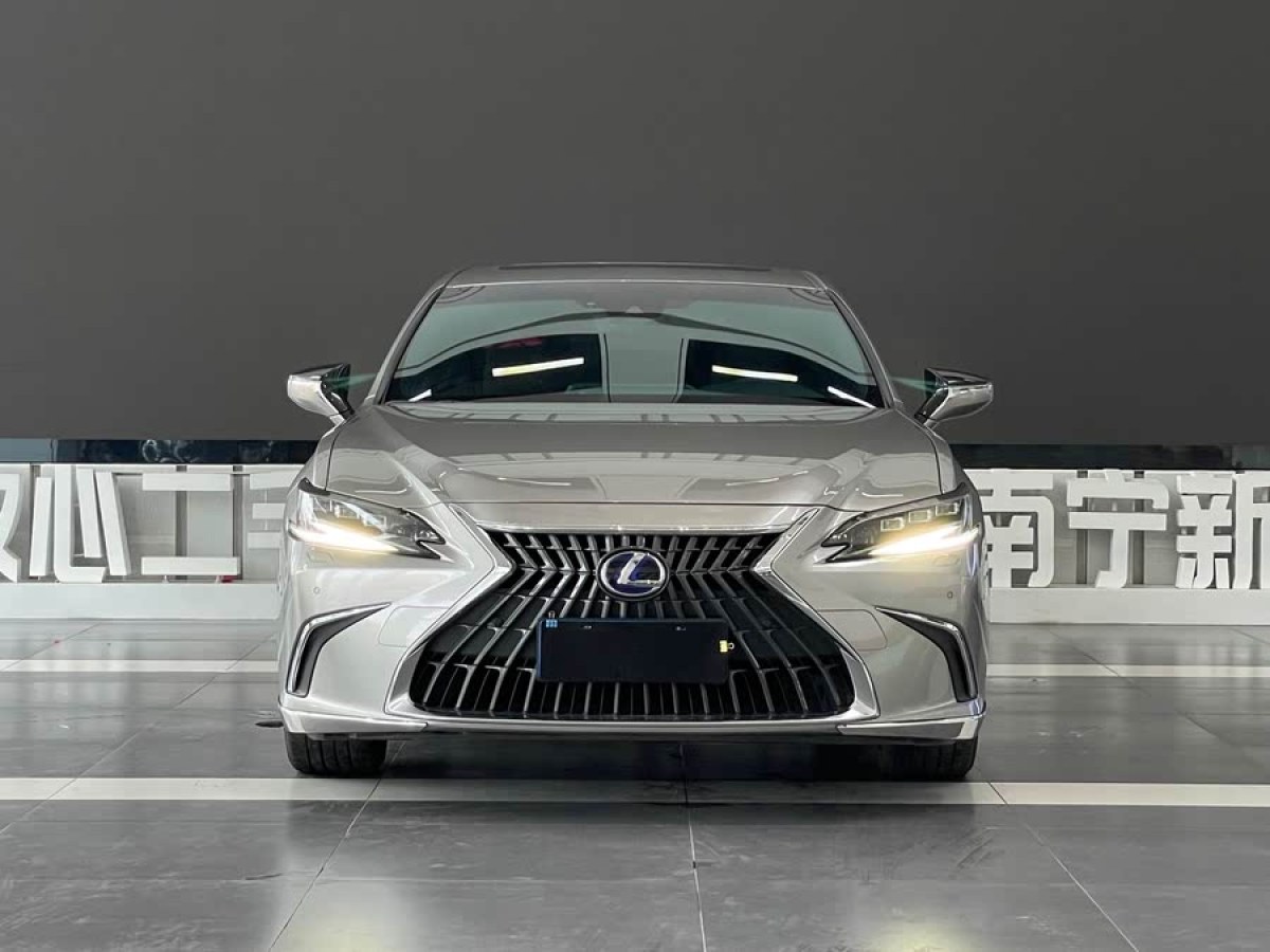 雷克薩斯 ES  2021款 300h 臻享版圖片