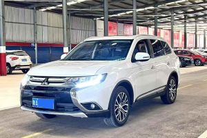 歐藍(lán)德 三菱 2.0L 兩驅(qū)暢享版 5座