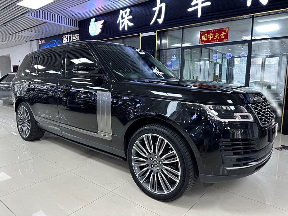 路虎 攬勝  2019款 3.0 V6 SC 傳世加長(zhǎng)版圖片