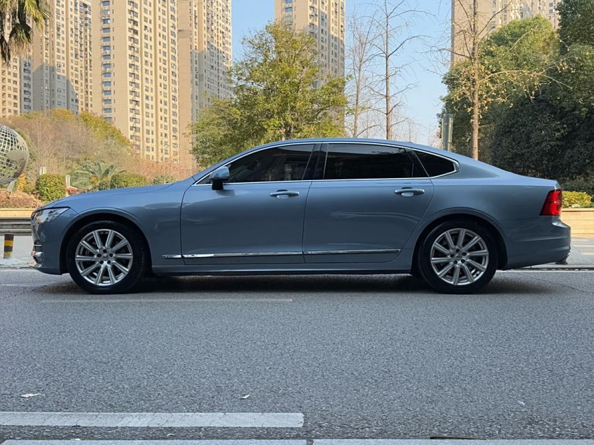 沃爾沃 S90  2020款 改款 T5 智逸豪華版圖片