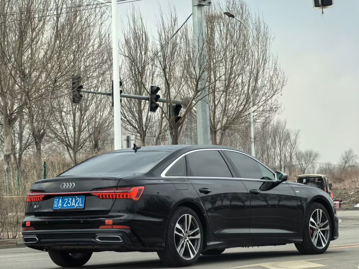 奥迪 奥迪A6L  2019款 40 TFSI 豪华动感型图片