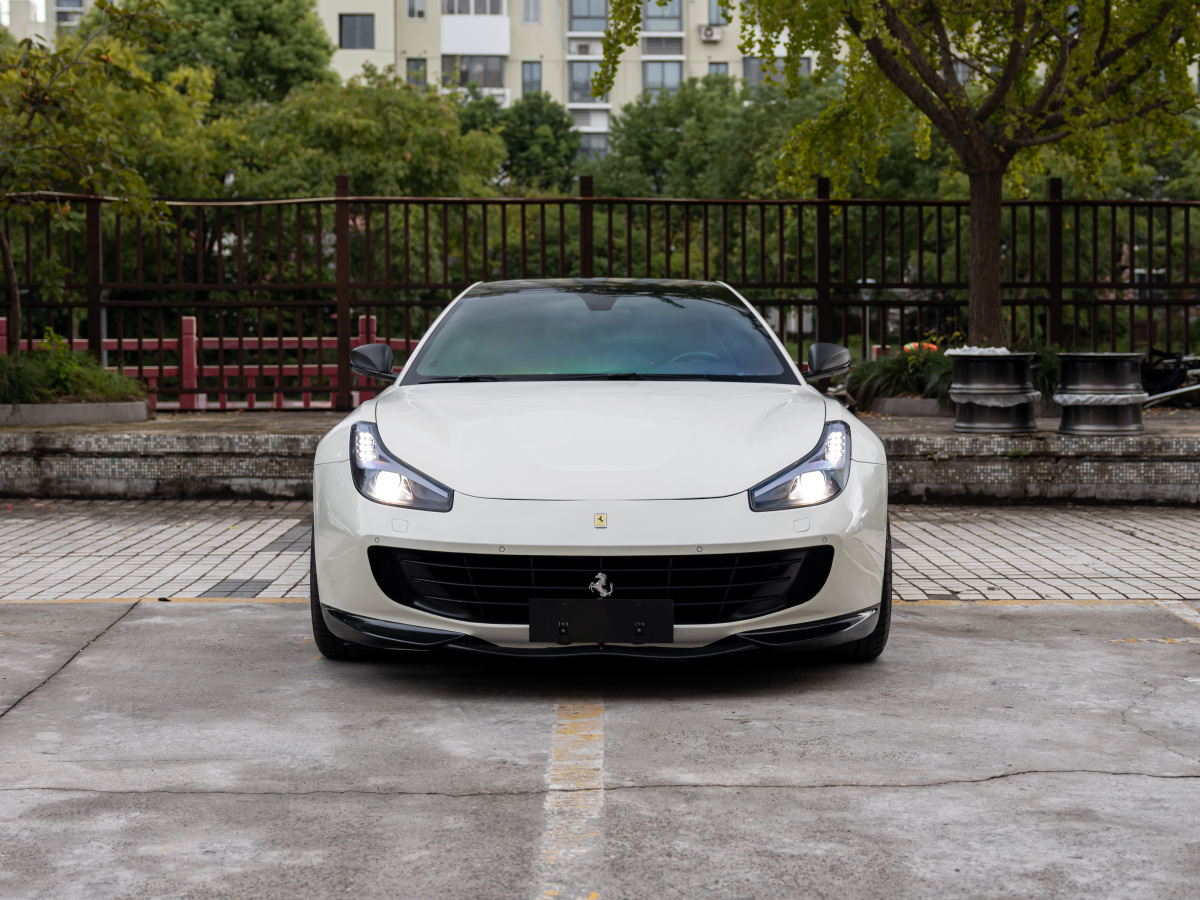 法拉利 GTC4Lusso  2017款 3.9T V8圖片