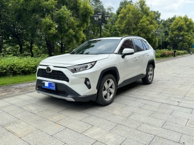 2020年1月 丰田 RAV4 荣放 2.0L CVT两驱风尚版图片