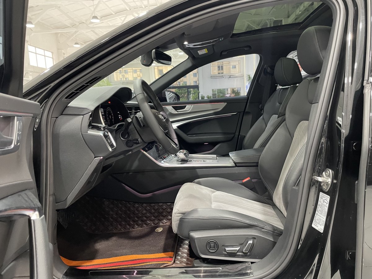 奧迪 奧迪A6L  2024款 45 TFSI 臻選動感型圖片