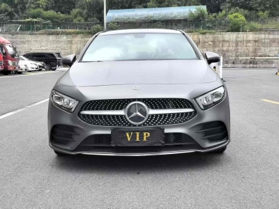 2019年4月 奔馳 奔馳A級(jí) 改款 A 200 L 運(yùn)動(dòng)轎車圖片