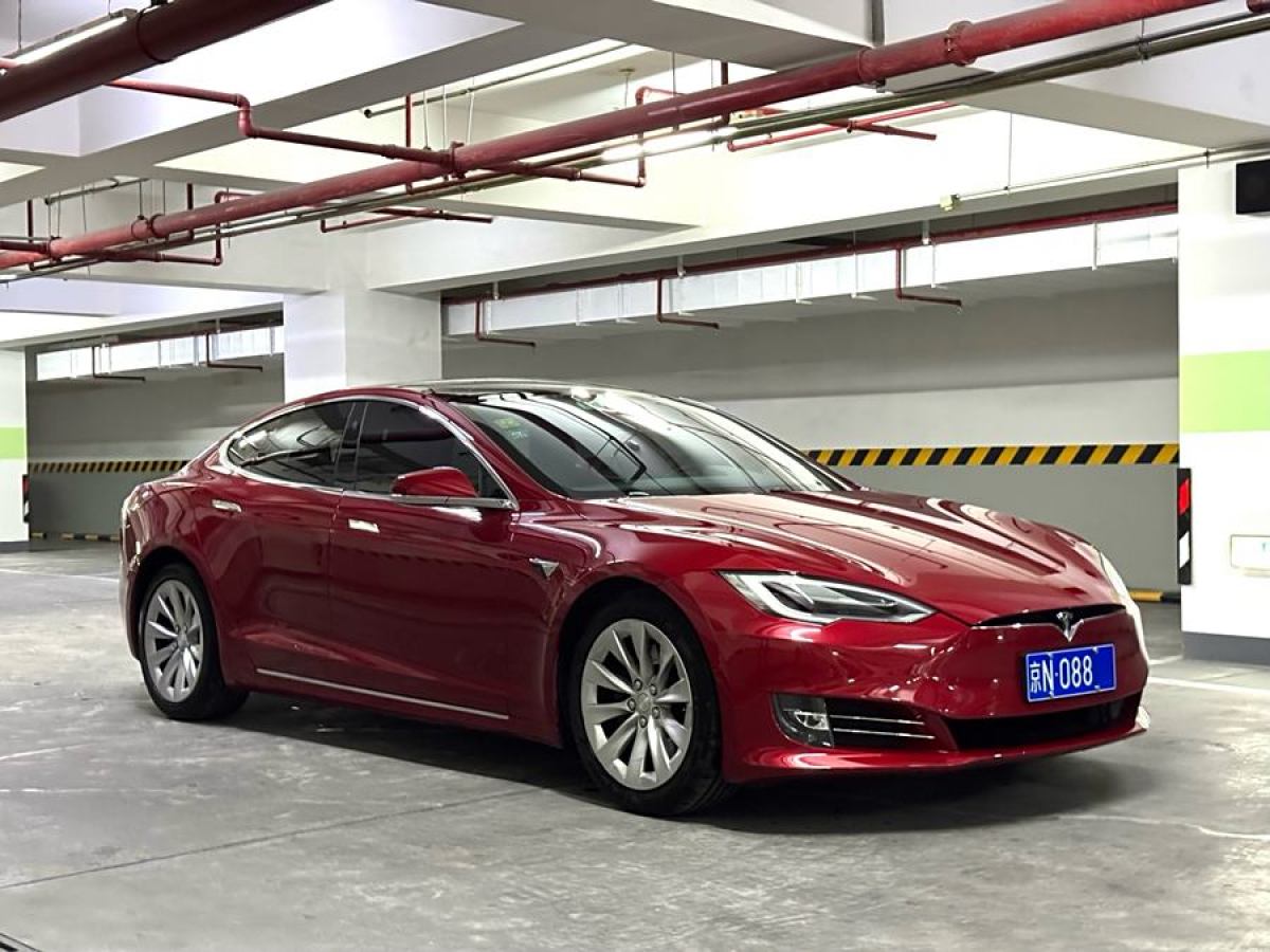 特斯拉 Model S  2017款 Model S 75D 標(biāo)準(zhǔn)續(xù)航版圖片