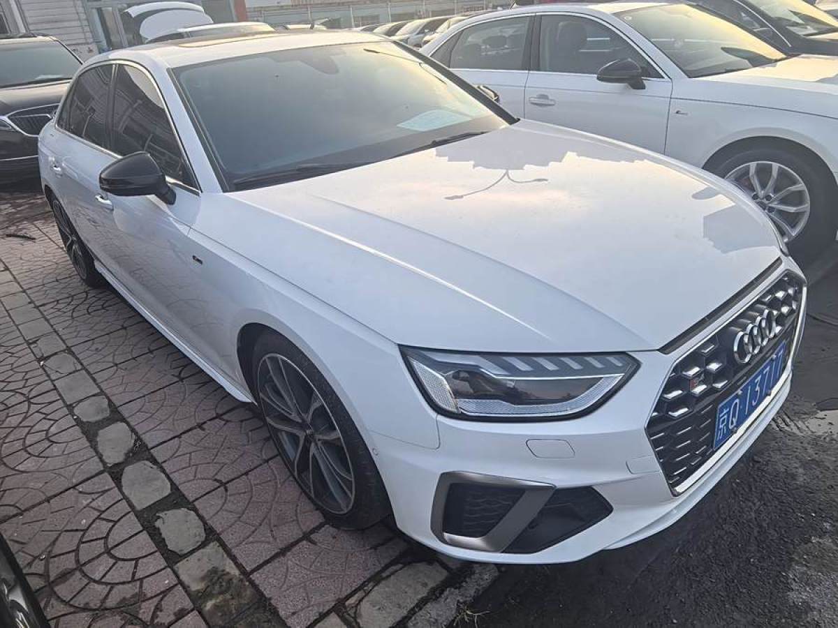 奧迪 奧迪A4L  2020款 45 TFSI quattro 臻選動感型圖片