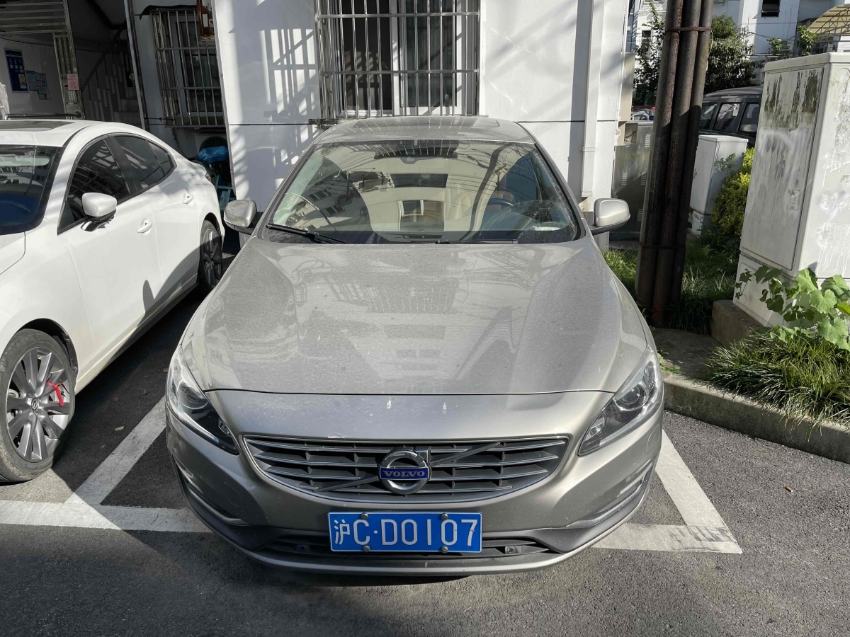 沃尔沃 S60  2015款 L 2.0T T5 智驭版图片