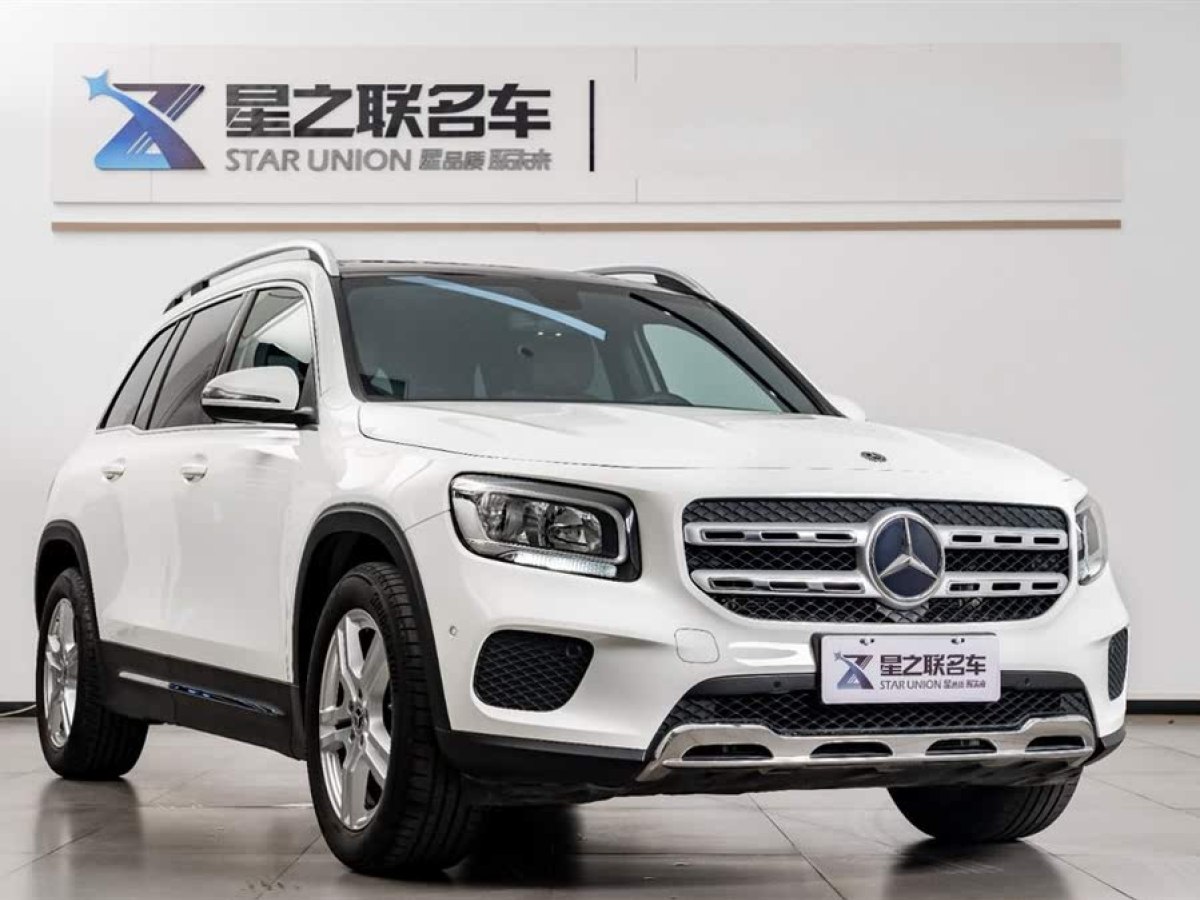 奔馳 奔馳GLB  2022款 改款 GLB 180 動感型圖片