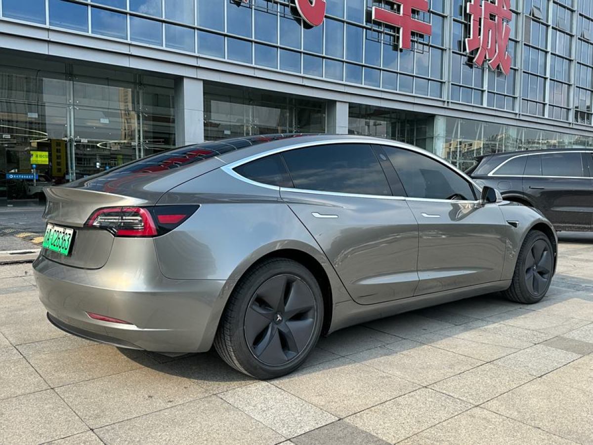 特斯拉 Model 3  2020款 改款 標準續(xù)航后驅(qū)升級版圖片