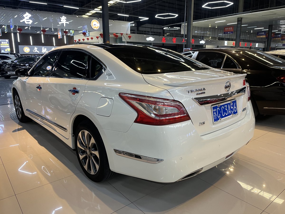 日產(chǎn) 天籟  2015款 公爵 2.5L XV歐冠榮耀版圖片