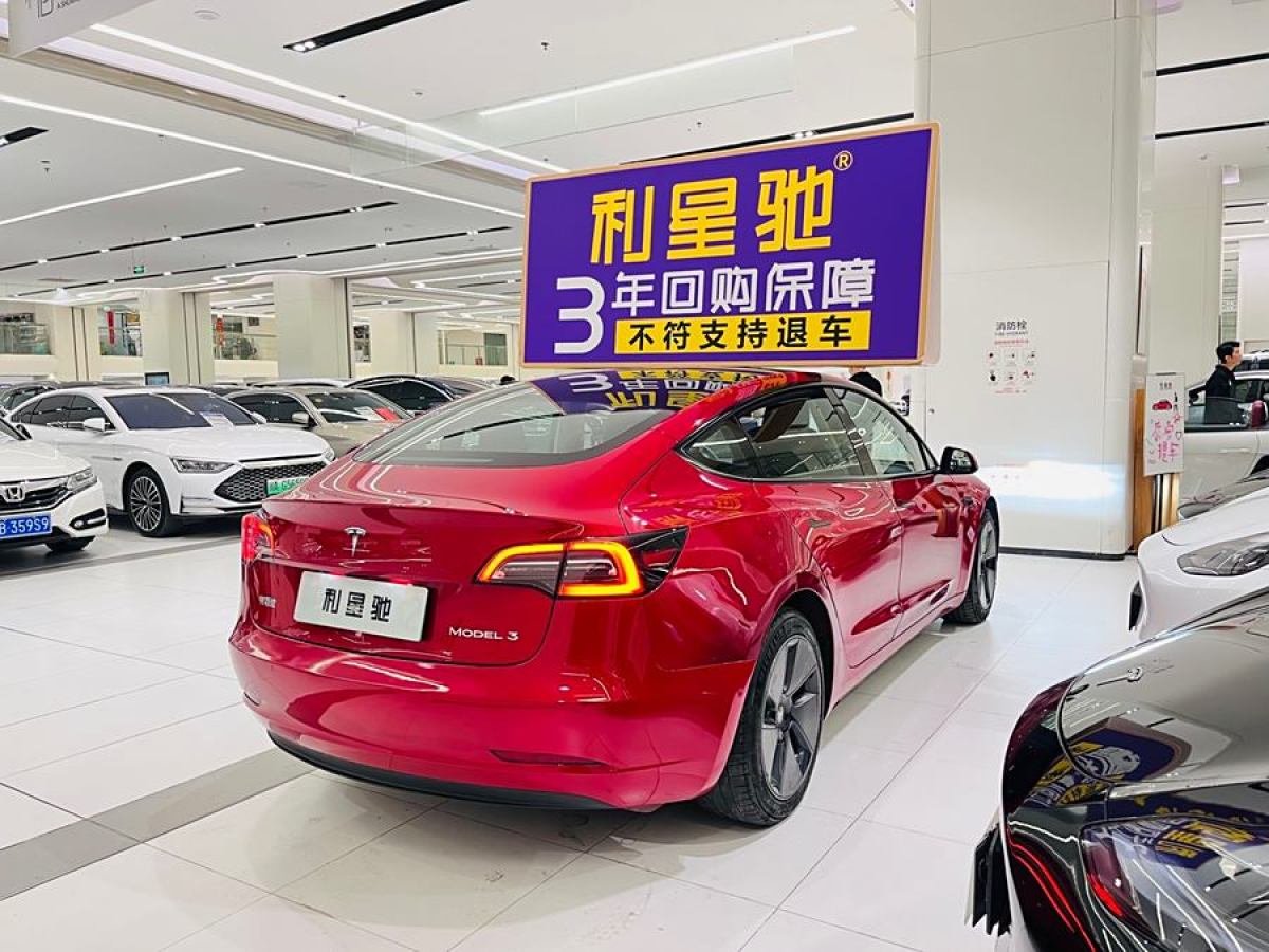 特斯拉 Model 3  2021款 改款 標(biāo)準(zhǔn)續(xù)航后驅(qū)升級(jí)版圖片