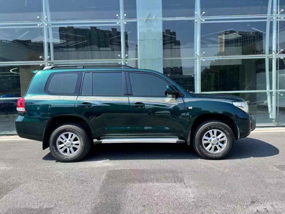 豐田 蘭德酷路澤  2012款 4.6L 自動VX圖片