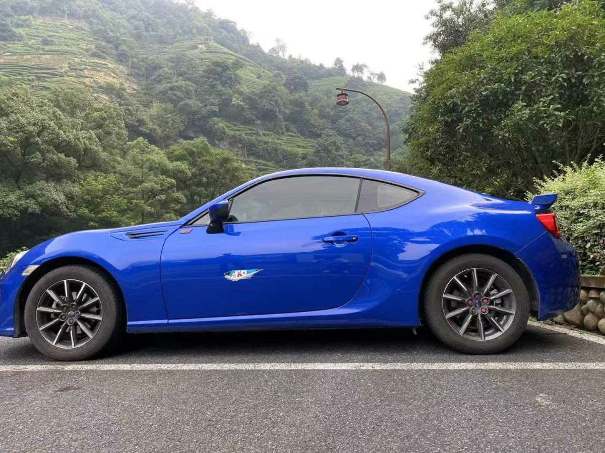 斯巴魯 BRZ 圖片