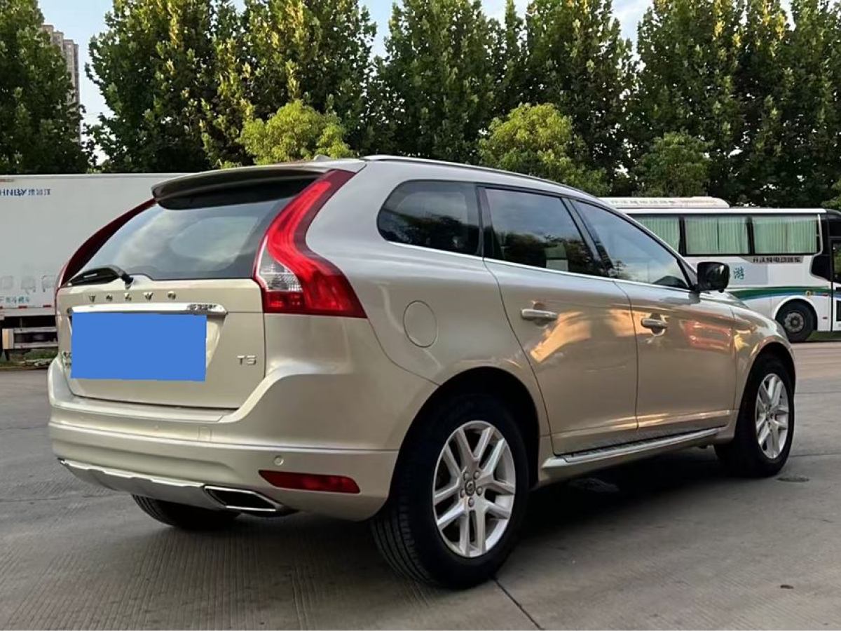 沃爾沃 XC60  2017款 T5 智進(jìn)版圖片