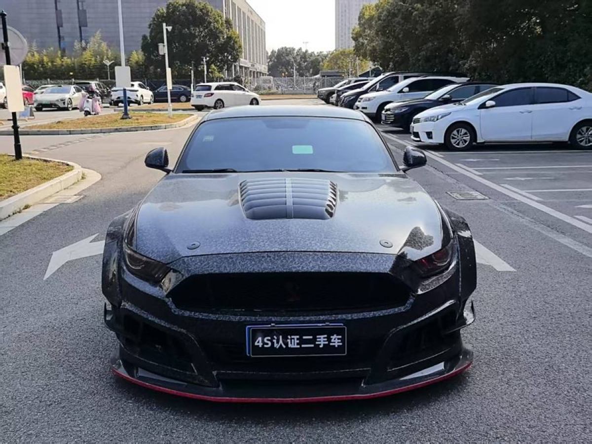 福特 Mustang  2017款 2.3T 運(yùn)動版圖片