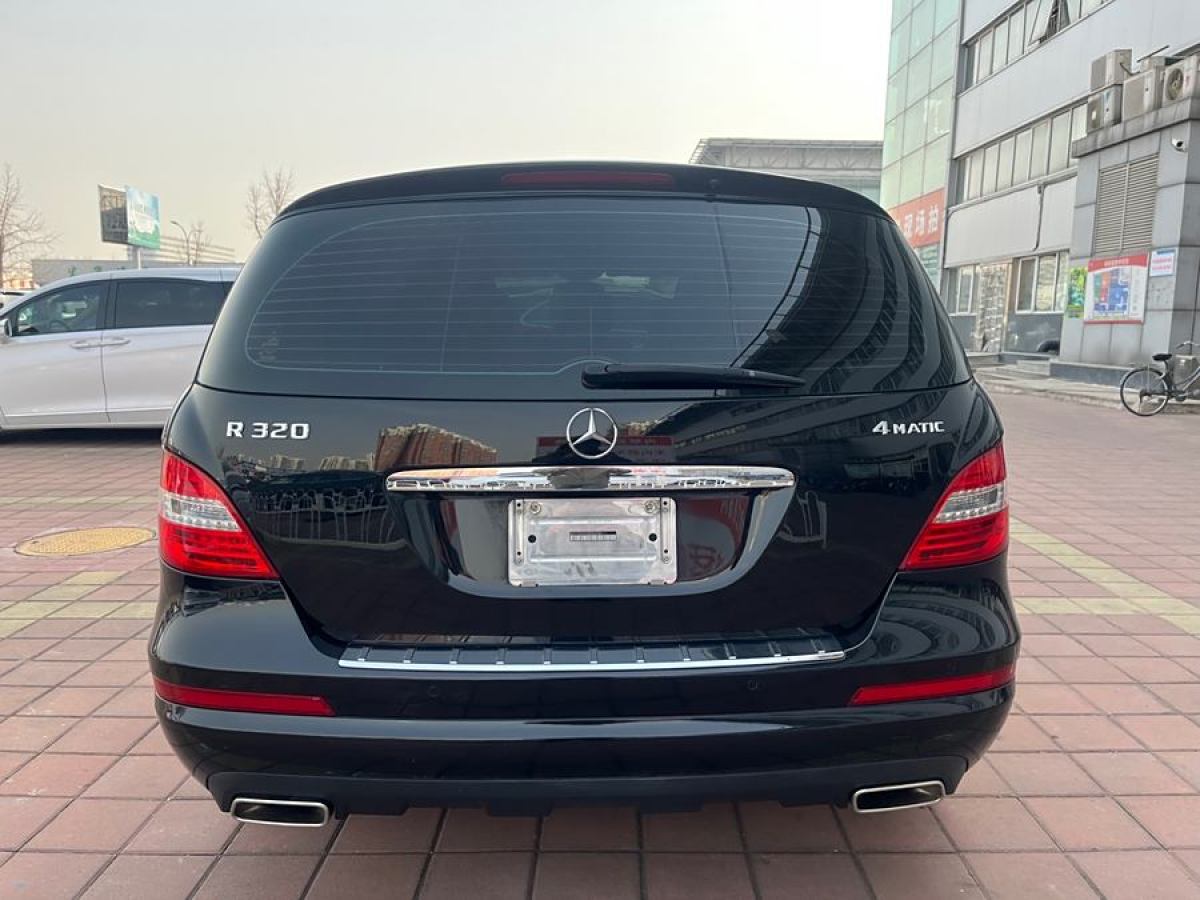 奔馳 奔馳R級  2014款 R 320 4MATIC 商務型圖片