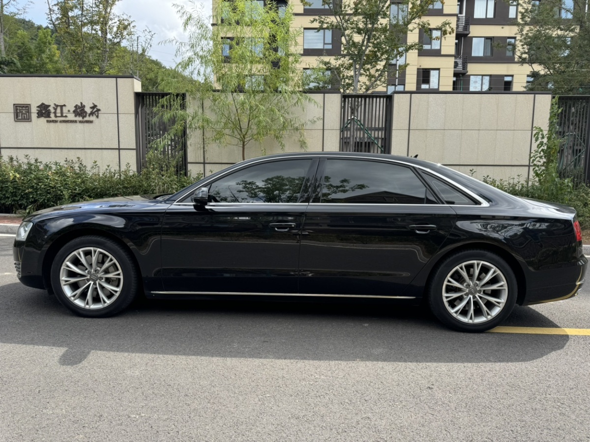 奧迪 奧迪A8  2013款 A8L 55 TFSI quattro豪華型圖片