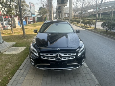 2017年6月 奔馳 奔馳GLA GLA 220 4MATIC 時(shí)尚型圖片