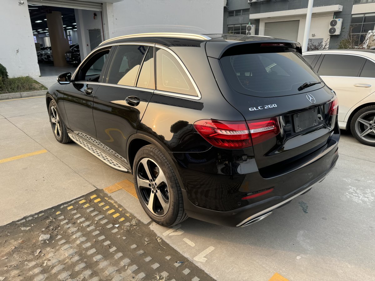 奔馳 奔馳GLC  2018款 改款 GLC 260 4MATIC 豪華型圖片