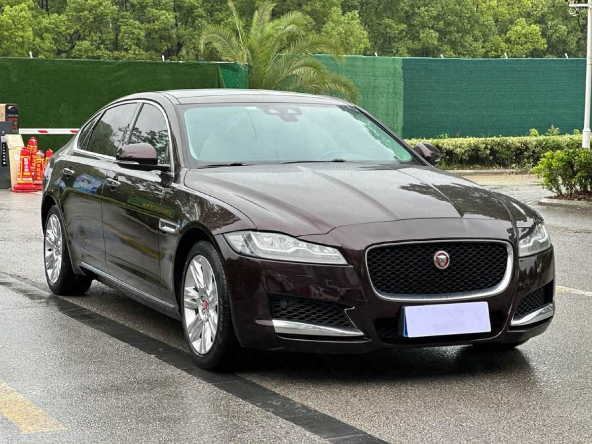 捷豹 XFL  2018款 XFL 2.0T 250PS 豪華版圖片