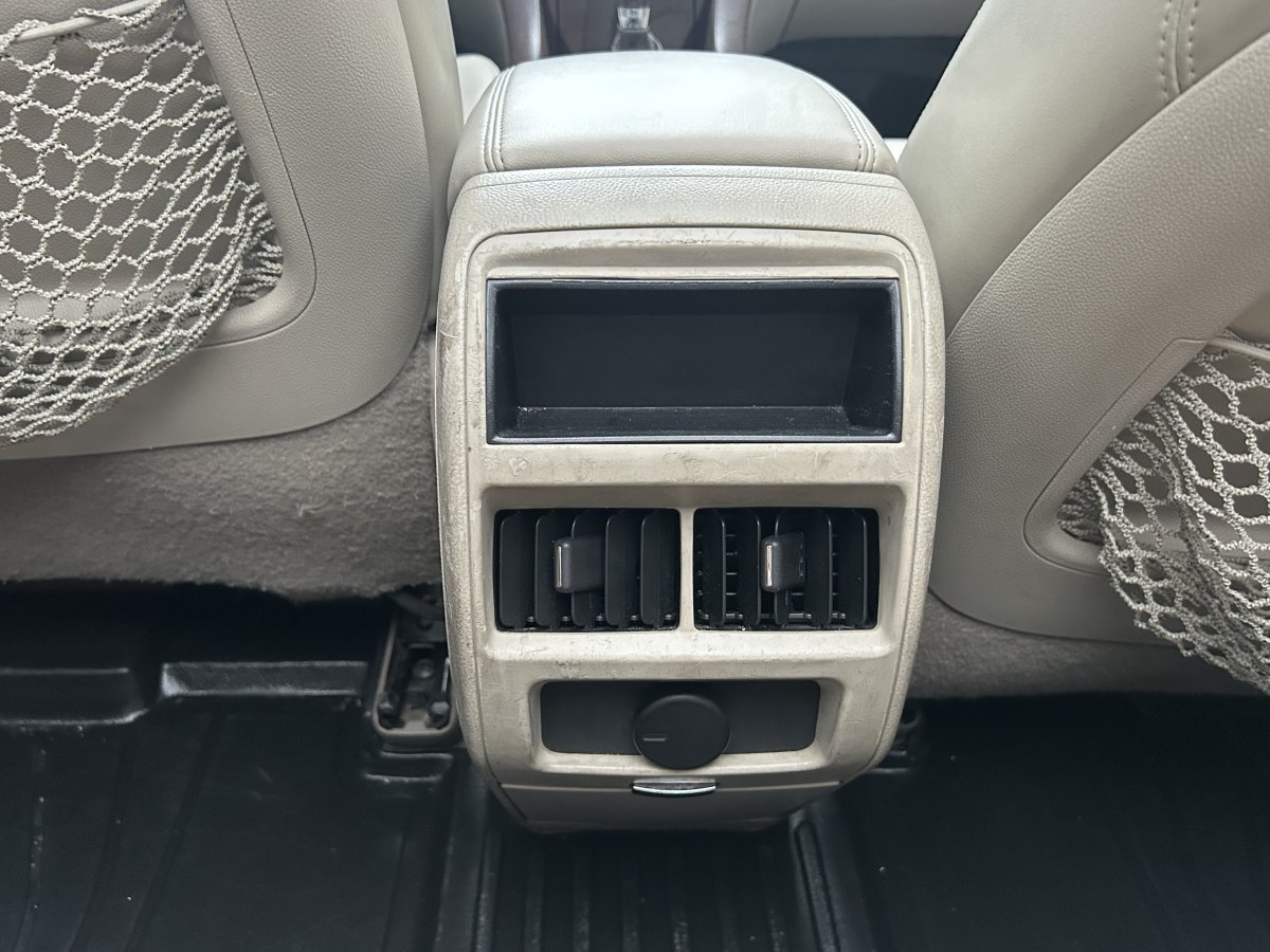 凱迪拉克 SRX  2012款 3.0L 領(lǐng)先型圖片
