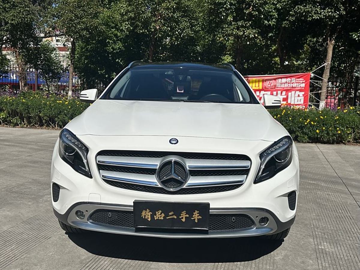 奔馳 奔馳GLA  2015款 GLA 220 4MATIC 時(shí)尚型圖片