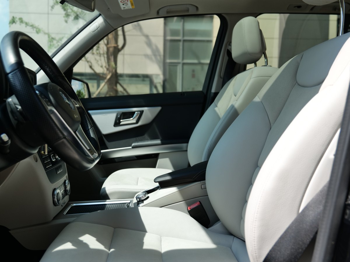 奔馳 奔馳GLK級  2015款 GLK 260 4MATIC 動感型 極致版圖片