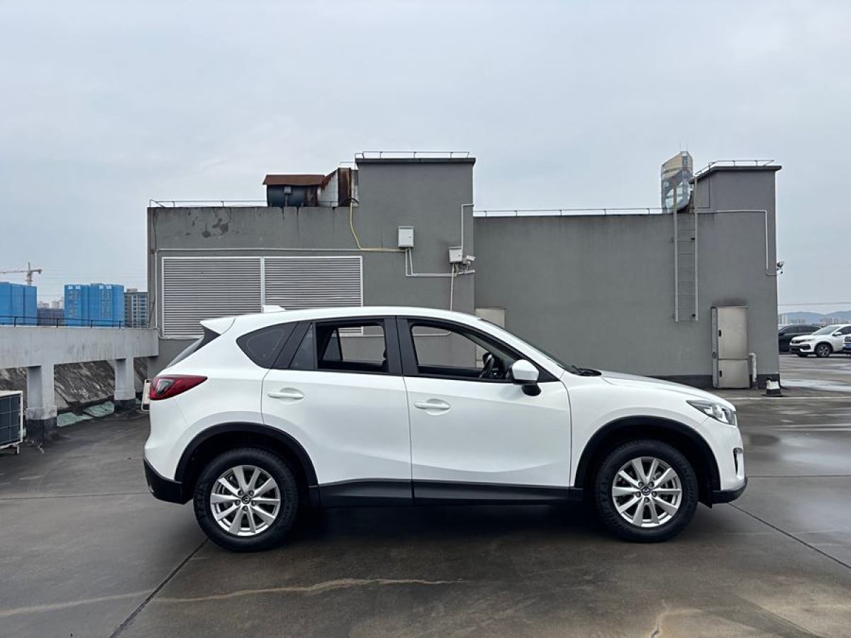 馬自達(dá) CX-5  2013款 2.0L 自動兩驅(qū)舒適型圖片