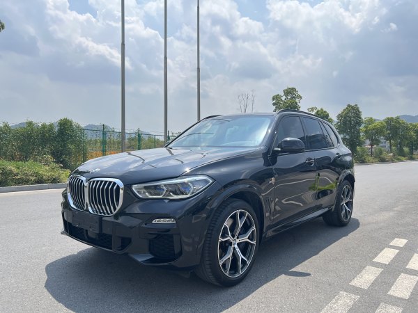 宝马 宝马X5  2019款 xDrive40i 尊享型 M运动套装