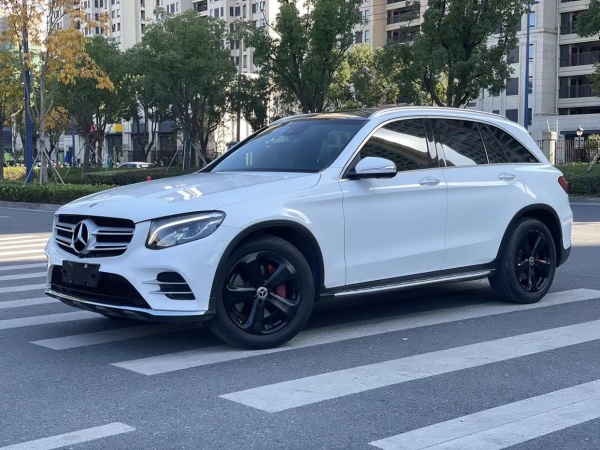 奔驰 奔驰GLC  2018款 GLC 260 4MATIC 豪华型