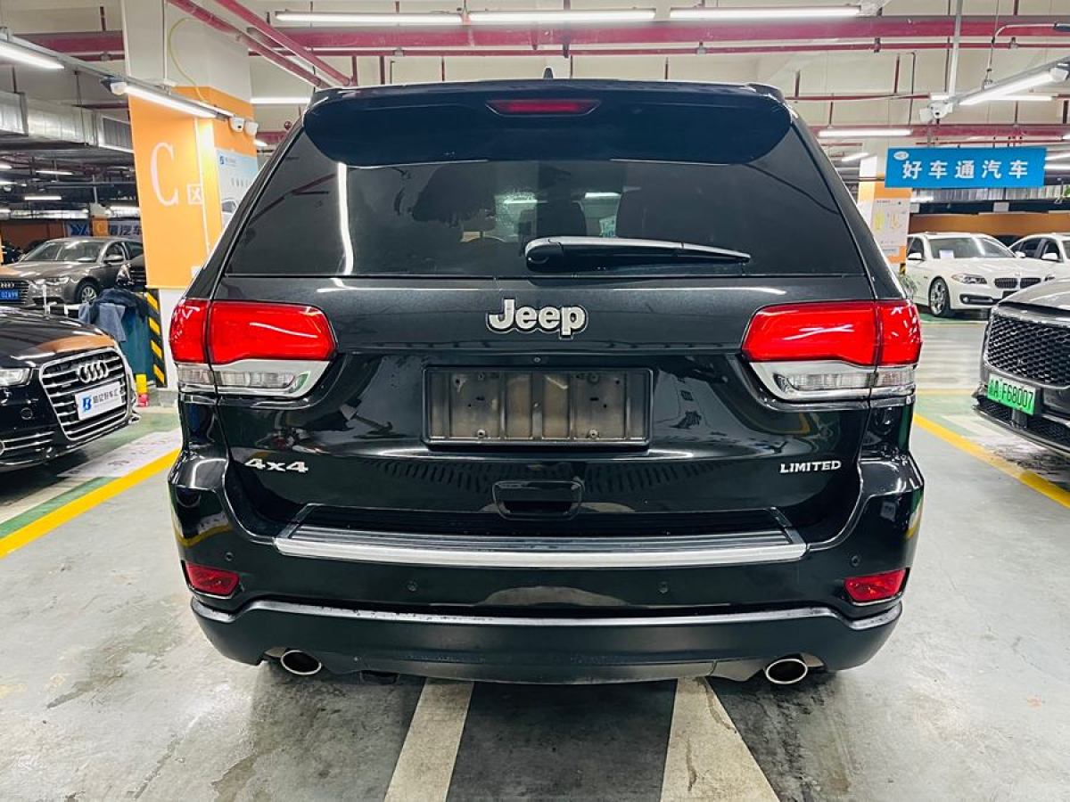 Jeep 大切諾基  2014款 3.0L 舒享導(dǎo)航版圖片