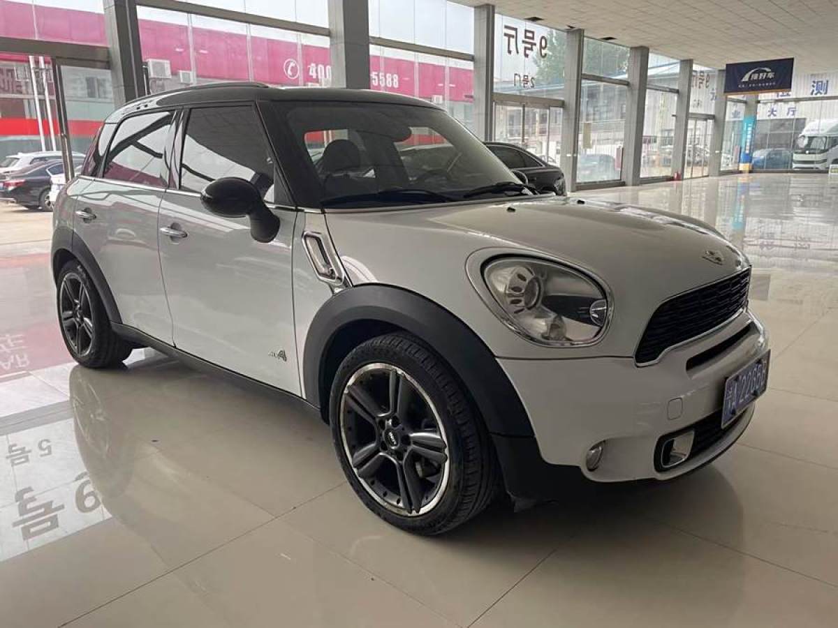 2014年11月MINI COUNTRYMAN  2013款 1.6T COOPER S ALL4 滑雪版