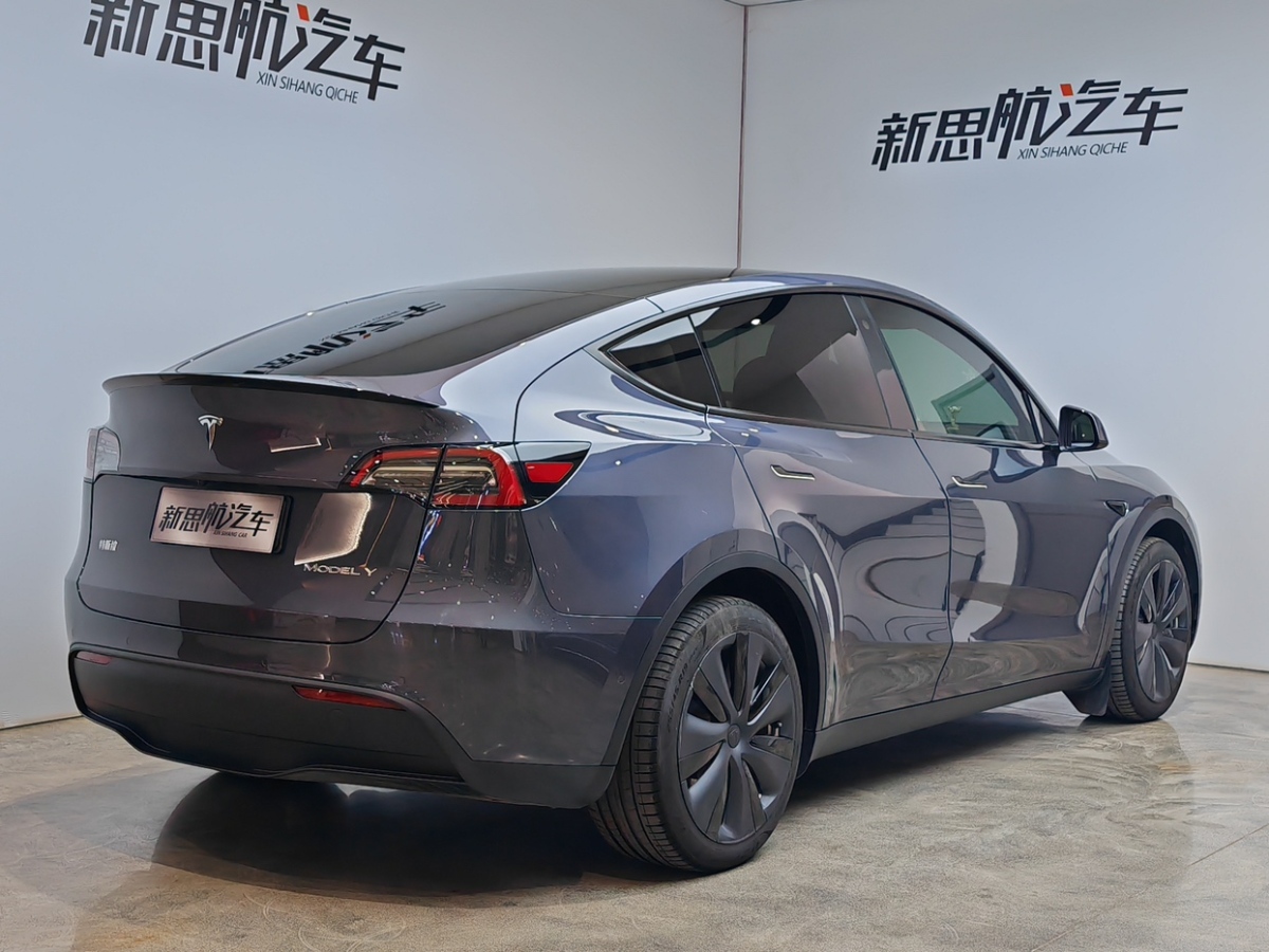 特斯拉 Model Y  2022款 后驅(qū)版圖片