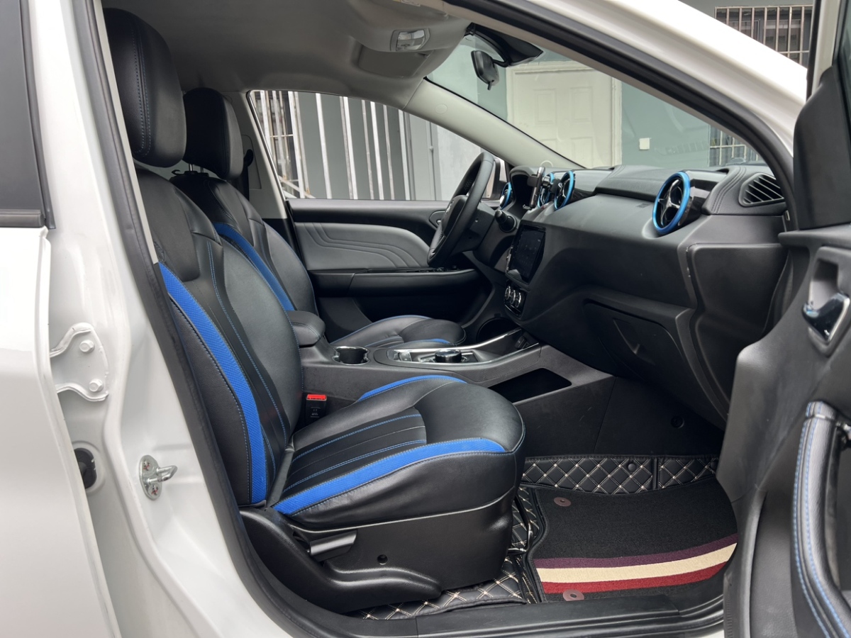 东南 DX3新能源  2018款 EV400 豪华版图片