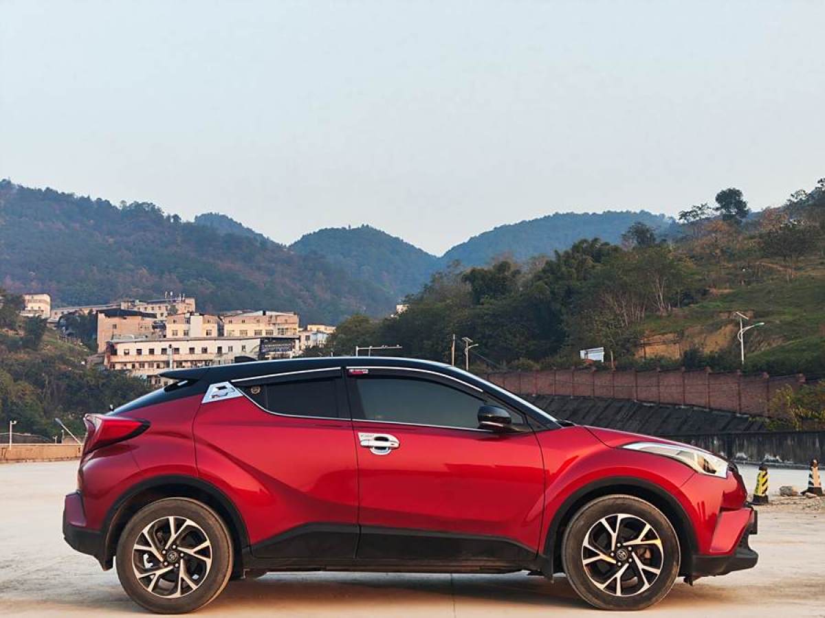 豐田 C-HR  2020款 2.0L 領先版圖片