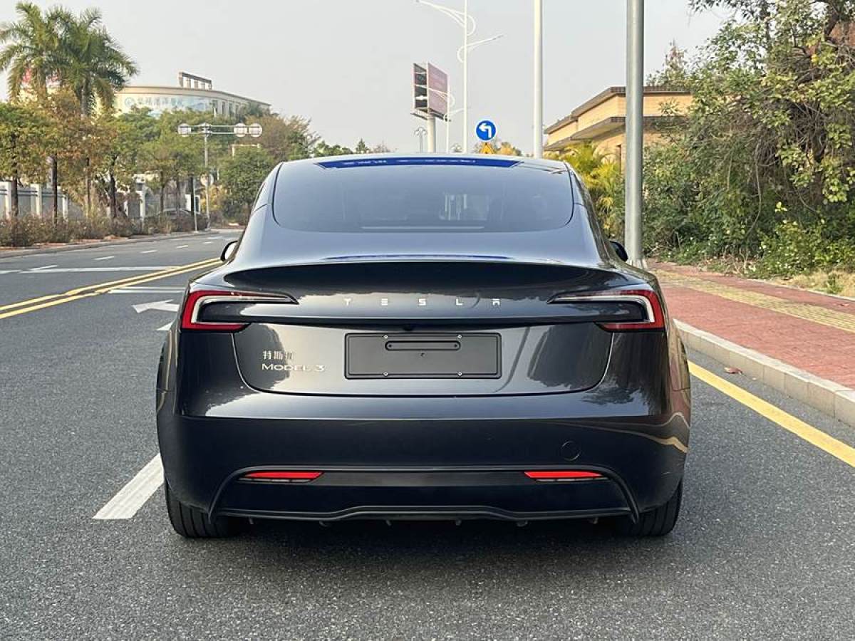 特斯拉 Model Y  2022款 改款 后輪驅(qū)動版圖片