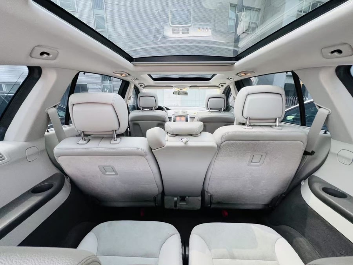 奔馳 奔馳R級(jí)  2014款 R 320 4MATIC 商務(wù)型圖片