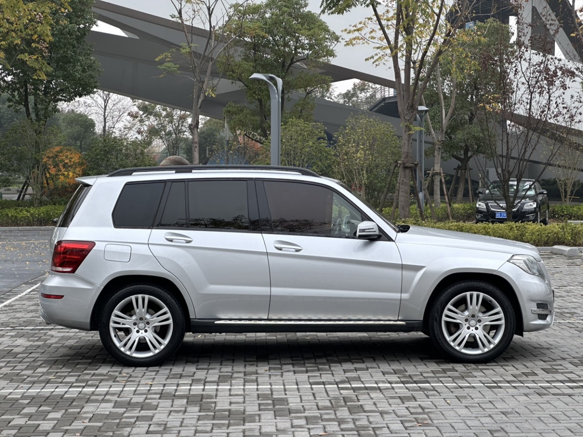 奔馳 奔馳GLK級(jí)  2013款 改款 GLK 300 4MATIC 時(shí)尚型圖片