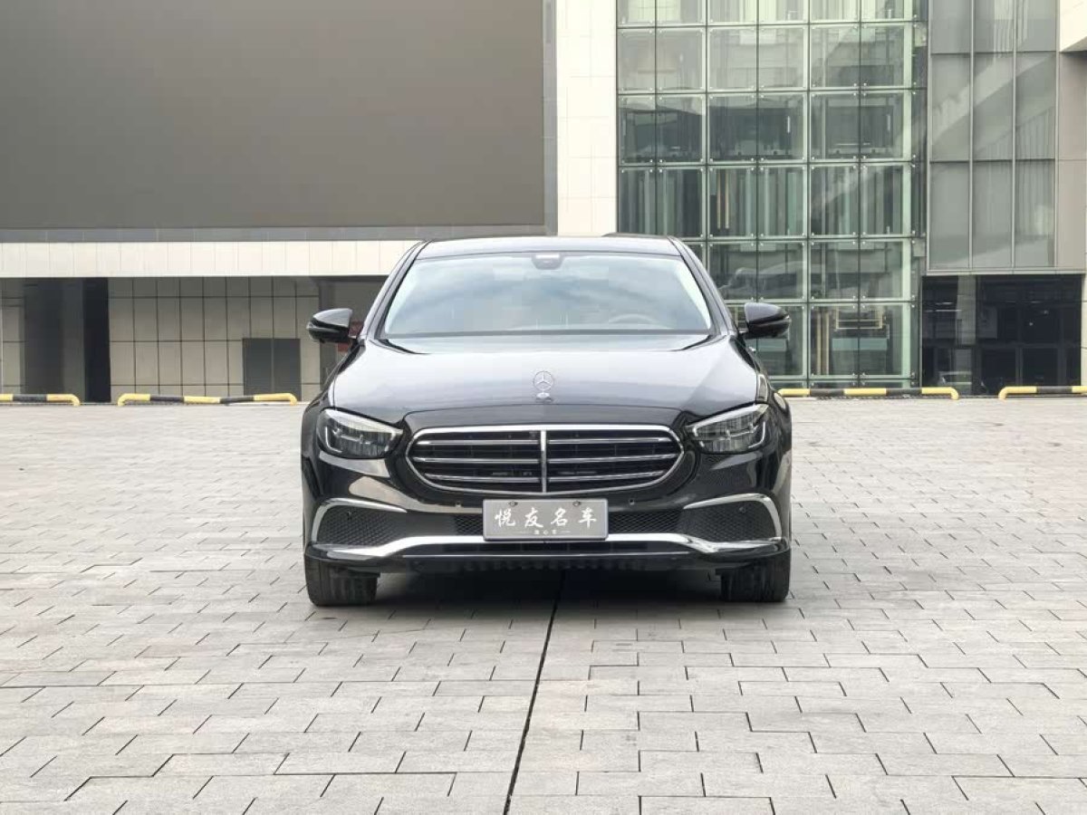 奔馳 奔馳E級  2023款 改款 E 300 L 豪華型圖片