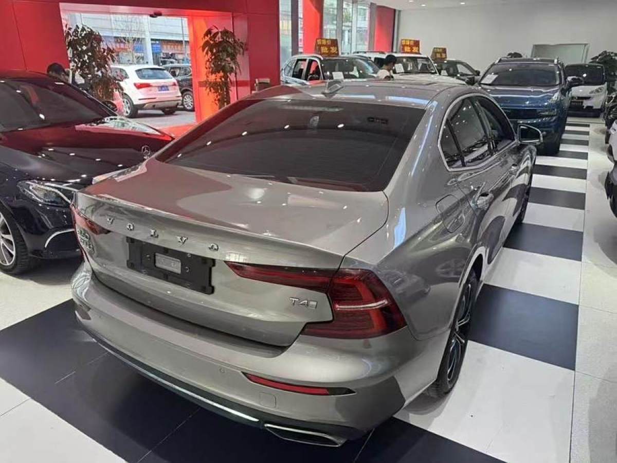 沃爾沃 S60L  2020款 T4 智逸豪華版圖片