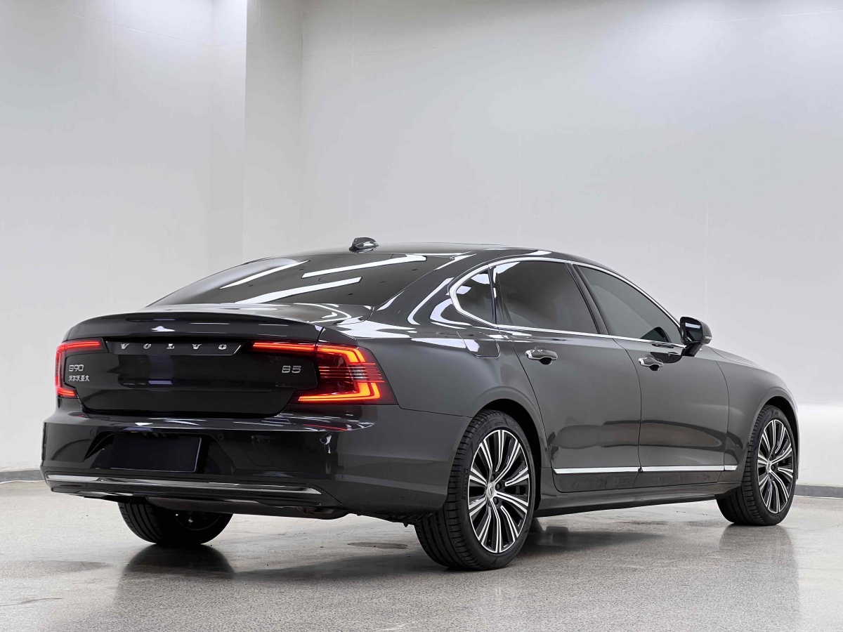 沃爾沃 S90  2023款 B5 智遠(yuǎn)豪華版圖片