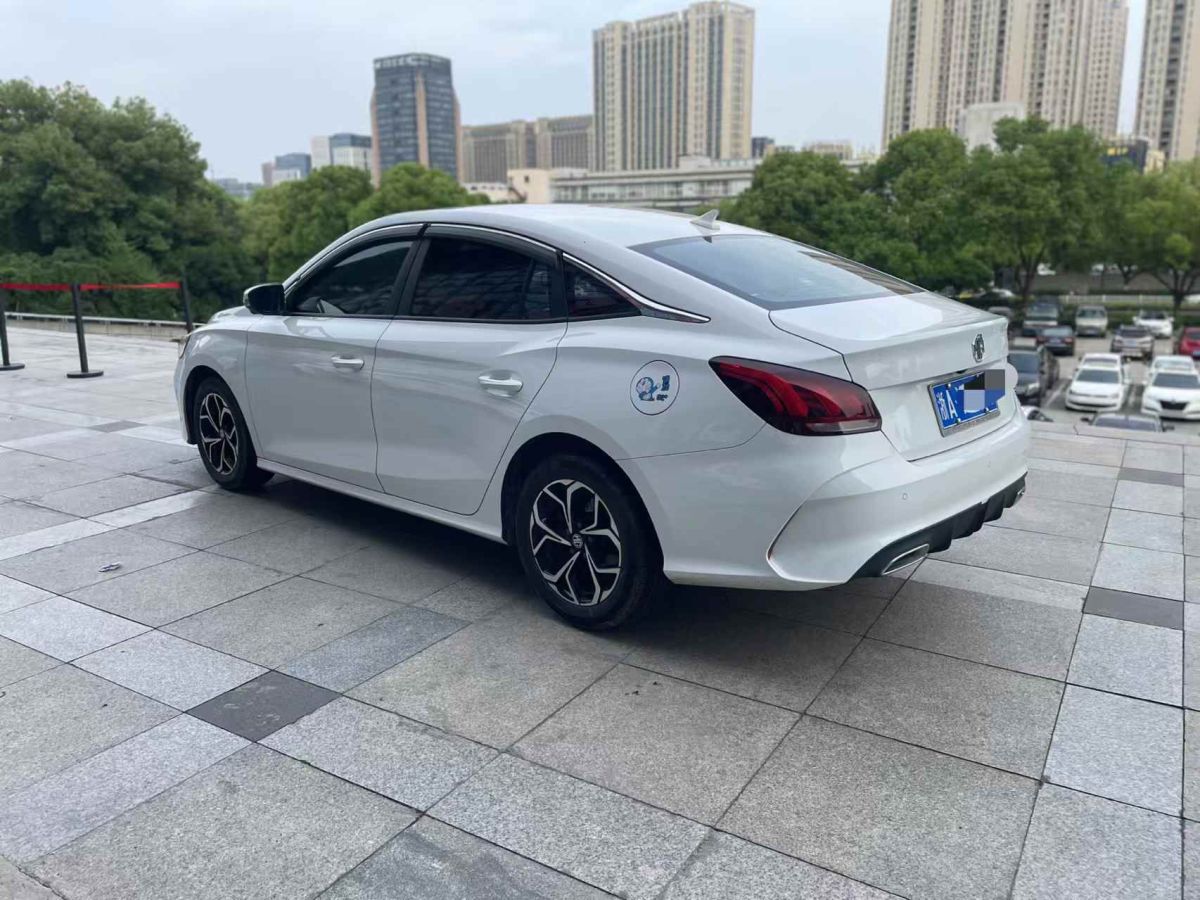 名爵 名爵5  2021款 180DVVT CVT青春豪華版圖片